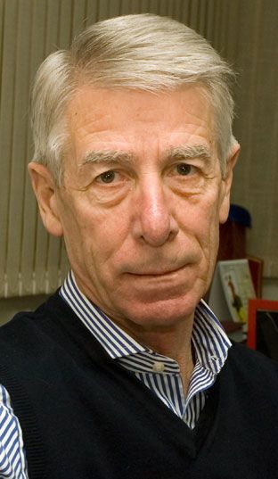 Валерий Непомнящий