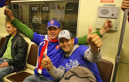 Болельщики сборной Словакии в московском метро