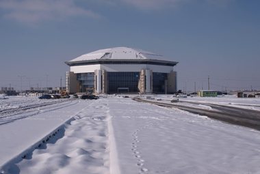 Вчера. Краснодар. Строительство будущего стадиона для ЧМ-2018 планируется рядом с этим комплексом: там будет целый спортивный городок.