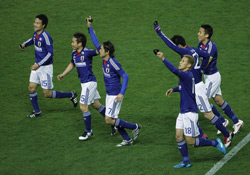 Футболисты сборной Японии одержали победу в благотворительном матче