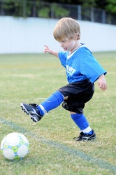 Ребенок-футболист
